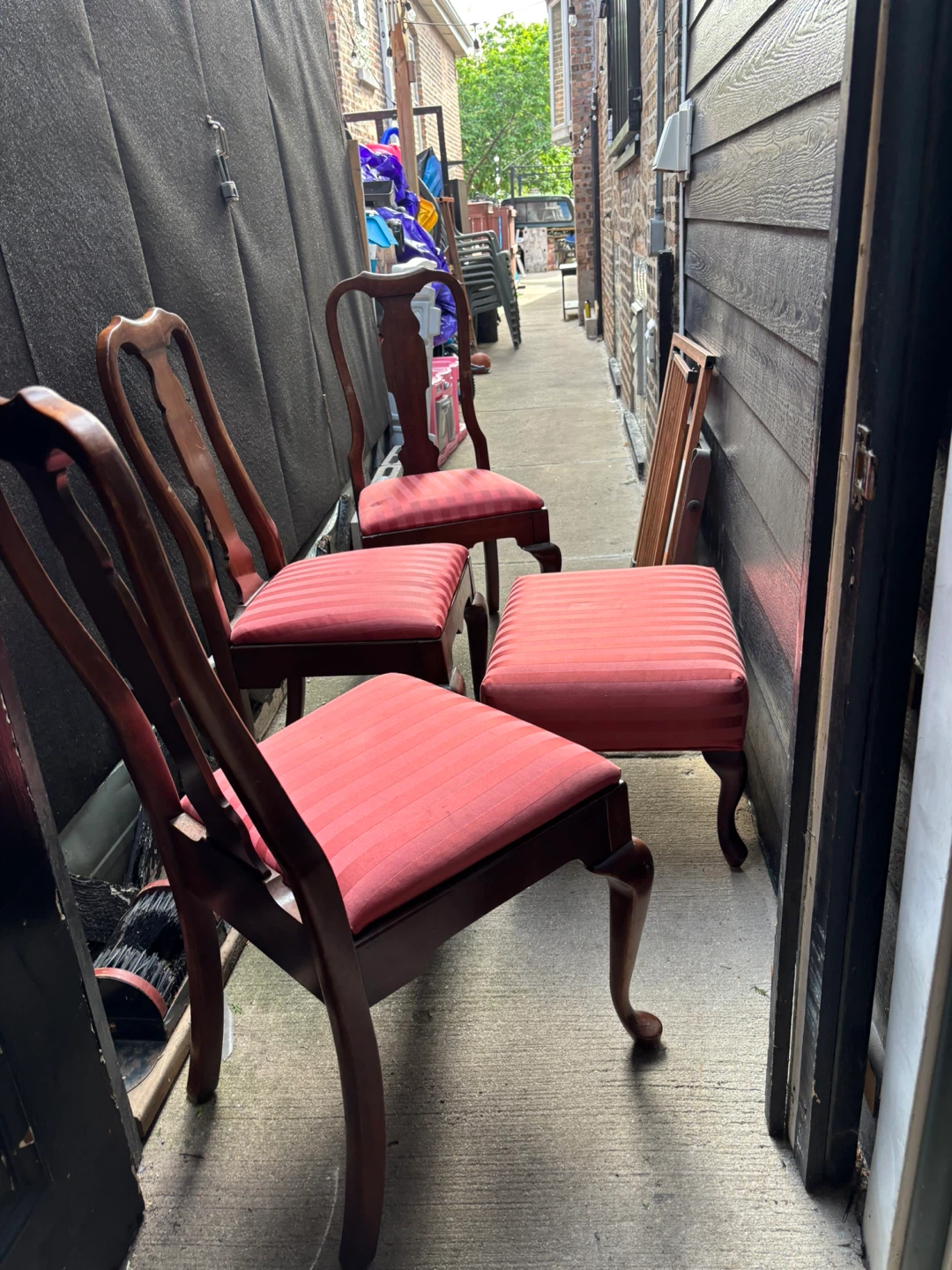 Vintage Upholstered Accent Chair / Ottoman - photo 2