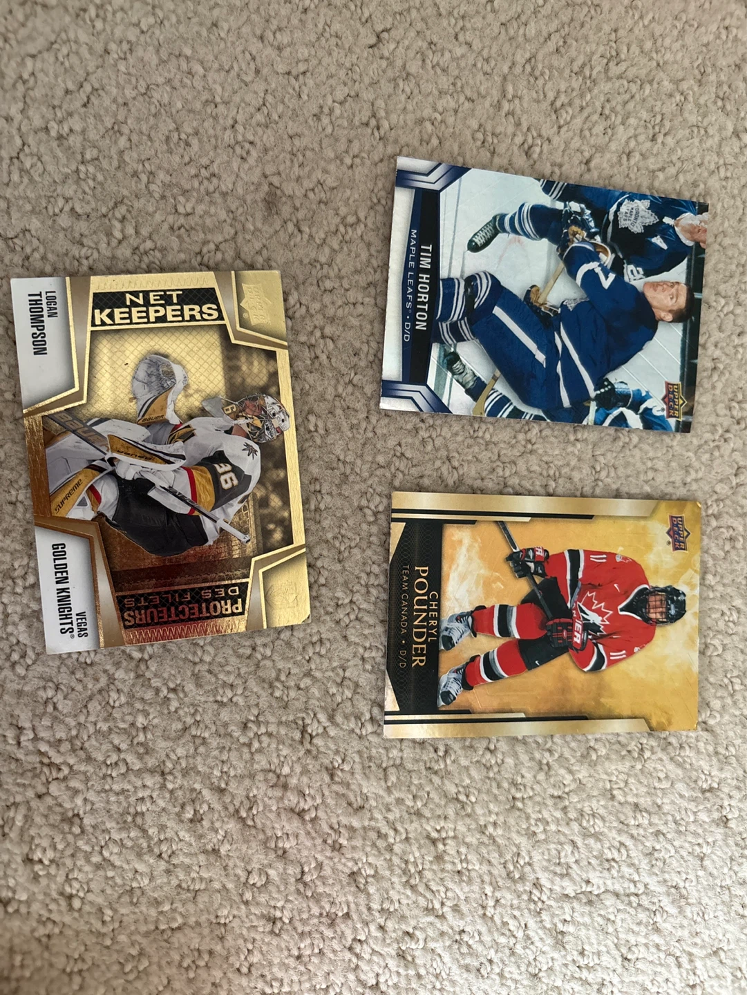 Hockey cards from 2023 for 21$