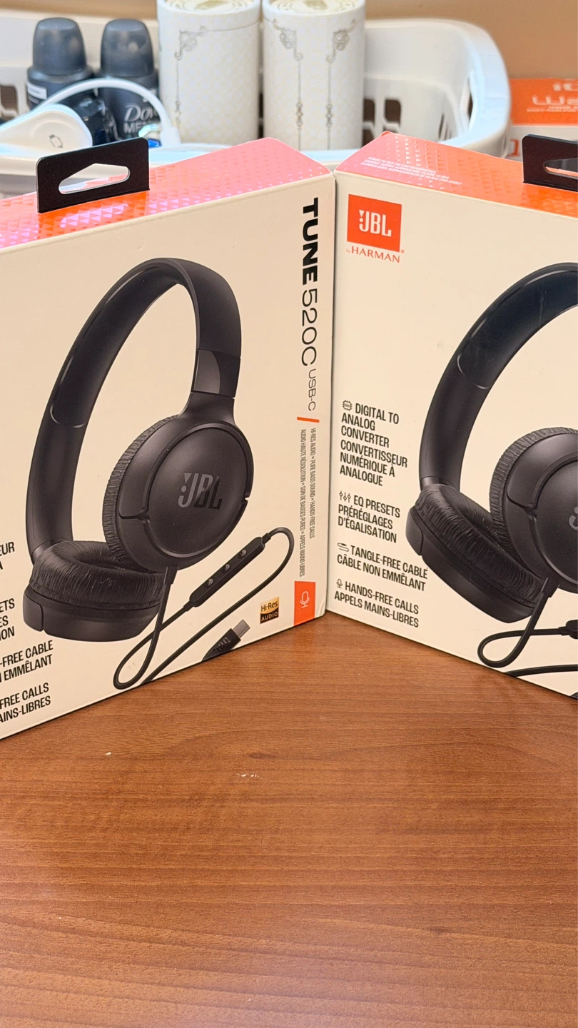 JBL TUNE 520BT Wireless Headphones - Black