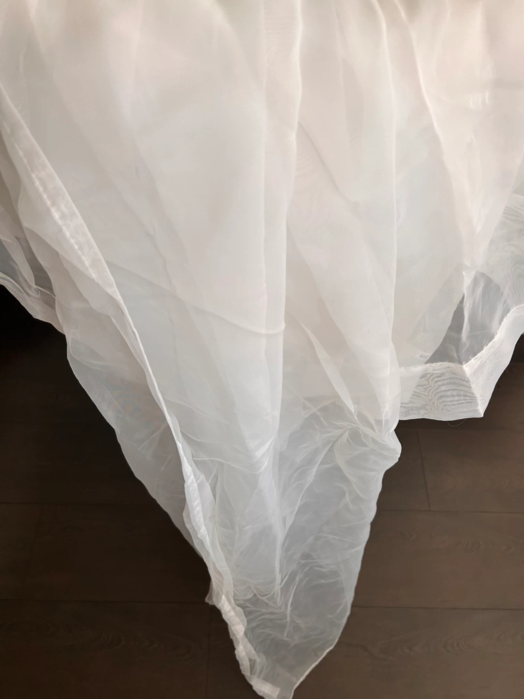 6 white sheer drapes