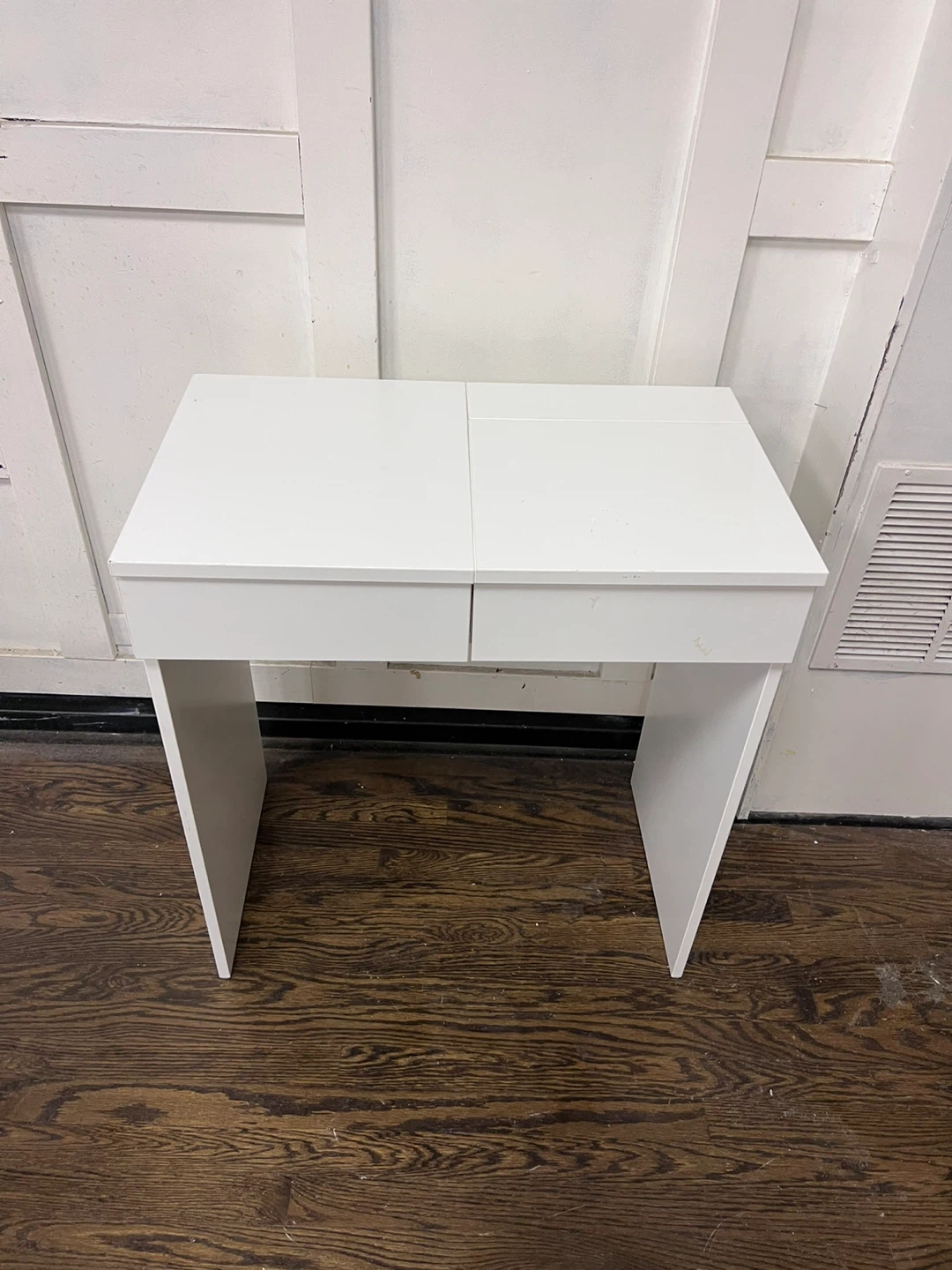 White Vanity Table with Mirror and Drawer