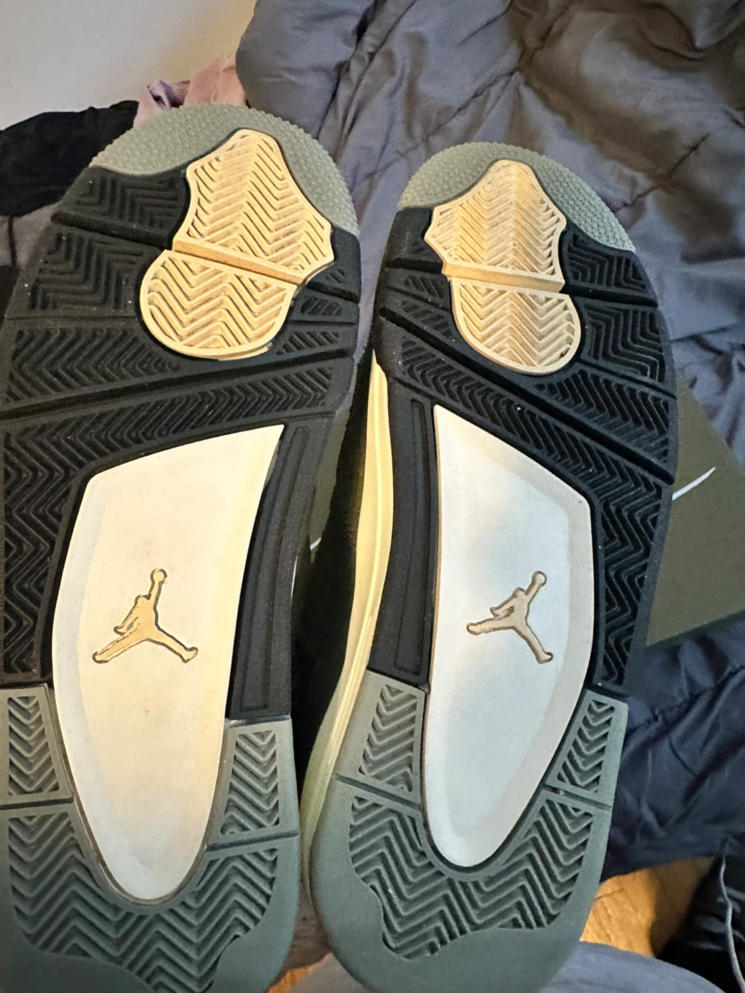 Air Jordan 4 olive size 8.5 - photo 5