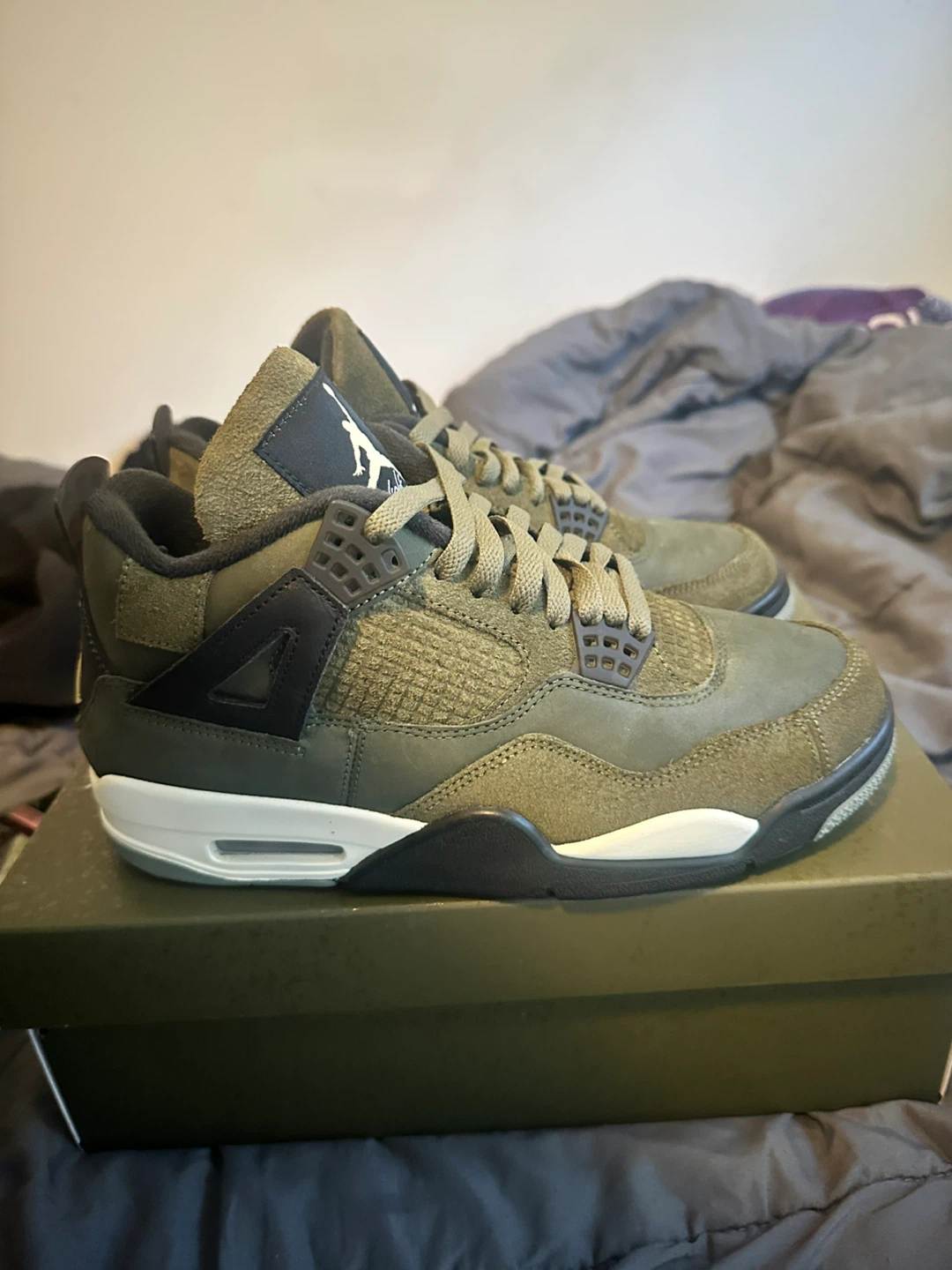 Air Jordan 4 olive size 8.5 - photo 4
