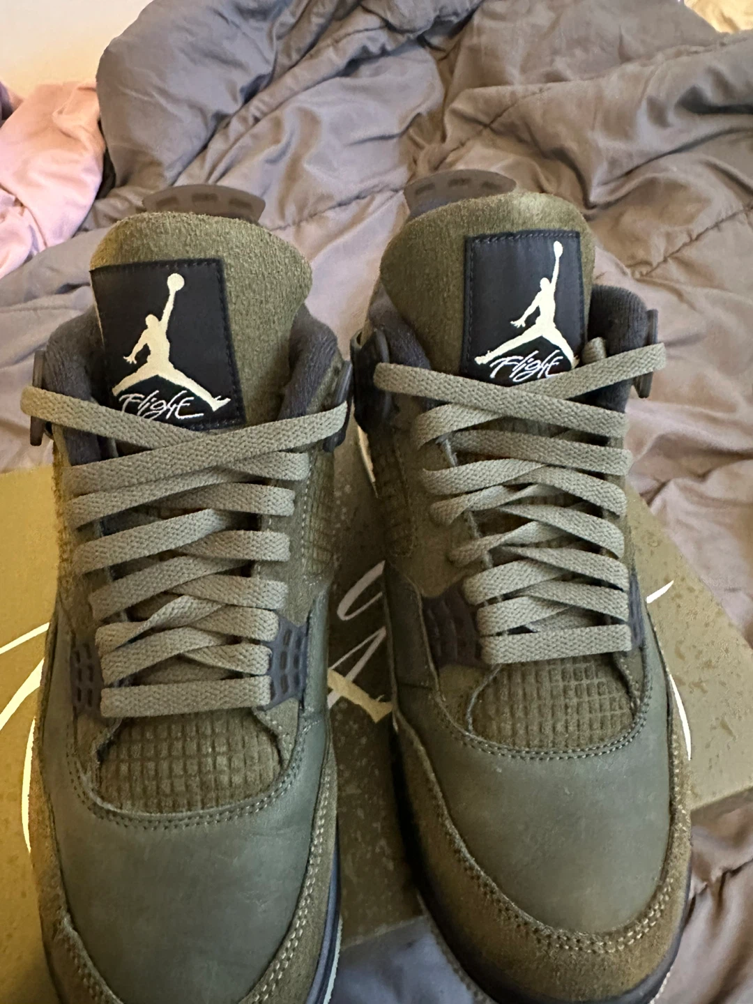 Air Jordan 4 olive size 8.5 - photo 2