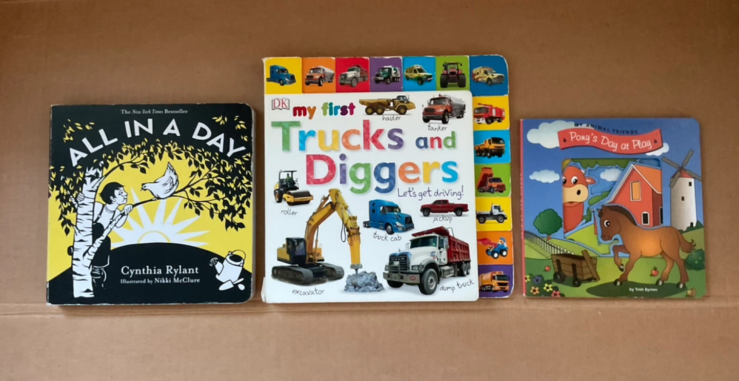 Lot of 11 Children's Board Books - Spidey, etc. - photo 4