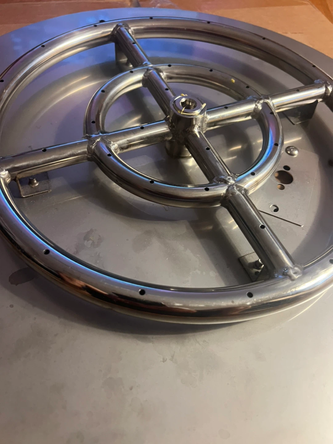 18” Stanbroil Round Flat Burner Pan Assembly - photo 2
