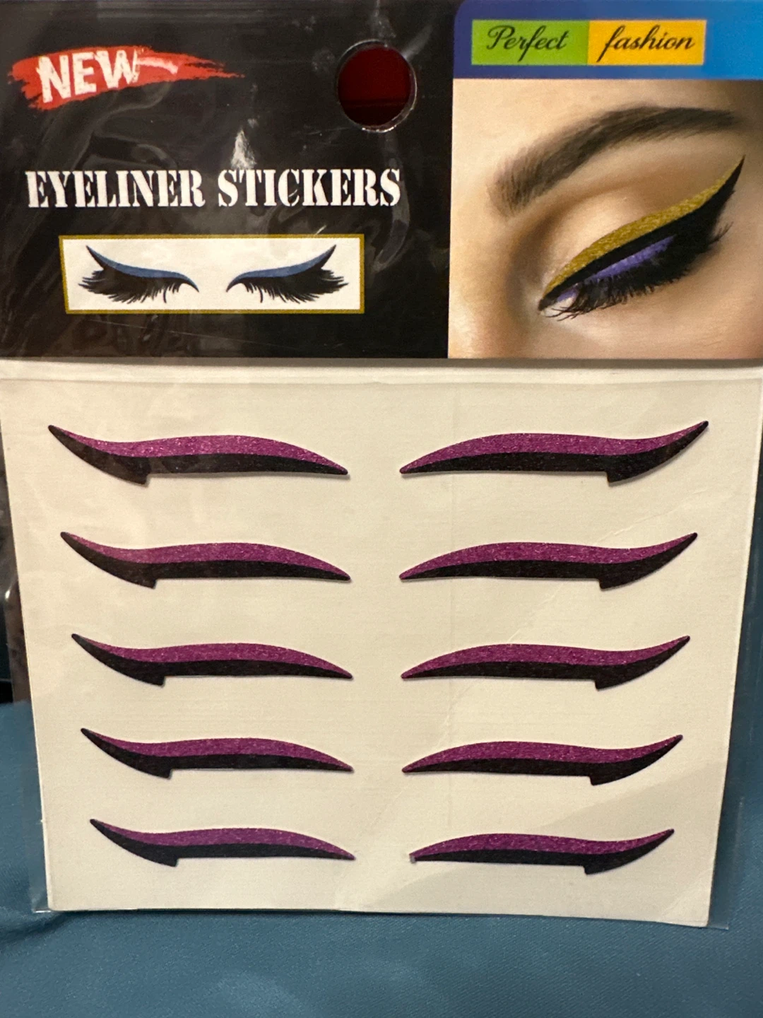 ⚽️ Eyeliner Stickers - Purple/Black Glitter - photo 2