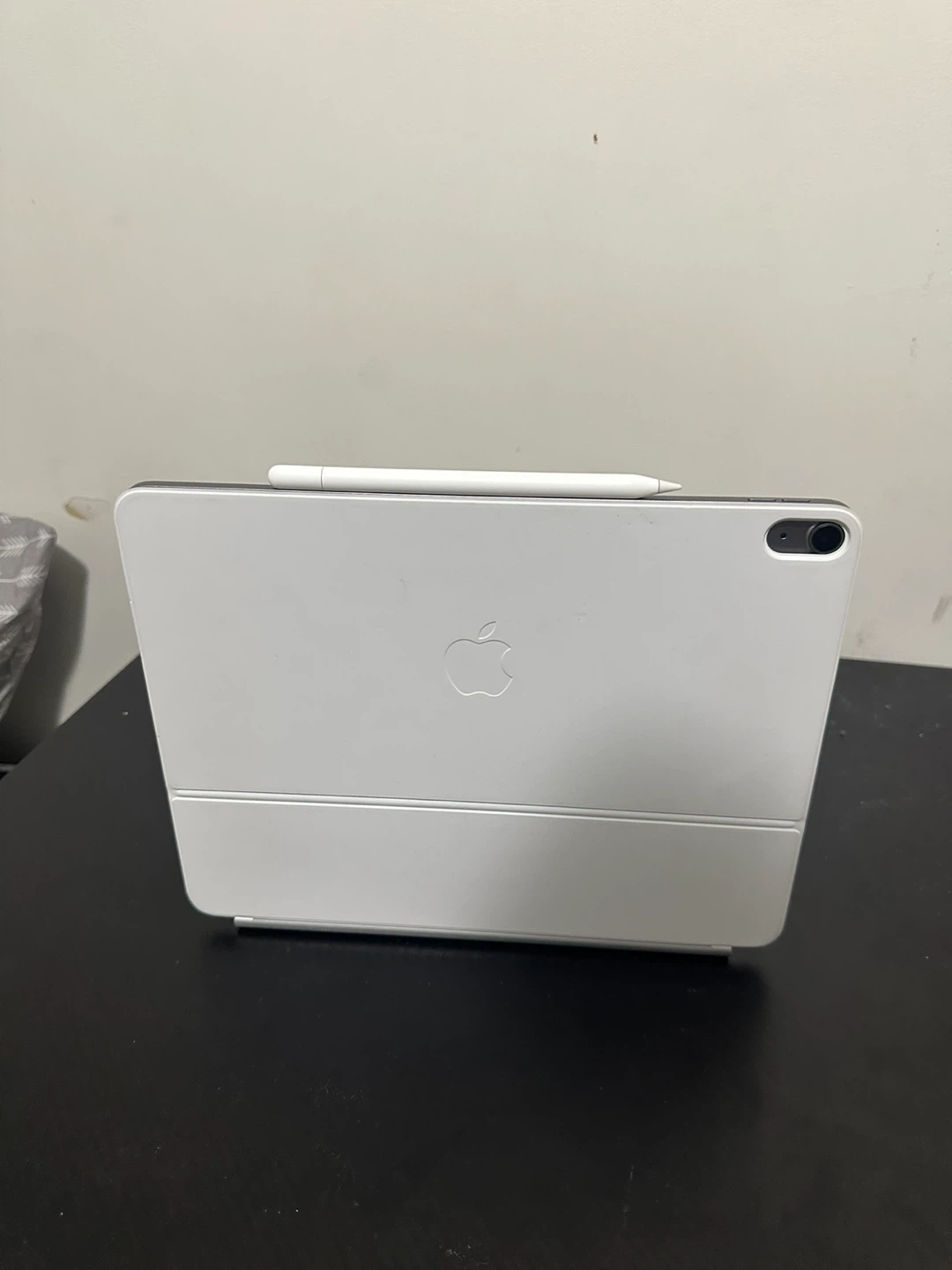 Apple iPad Air with Apple Pencil and Magic keyboard - photo 3