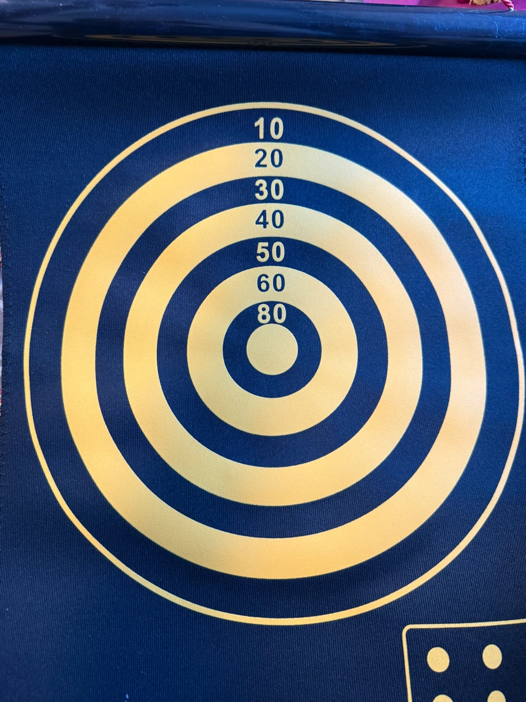 Magnet Dartboard Like New - photo 4