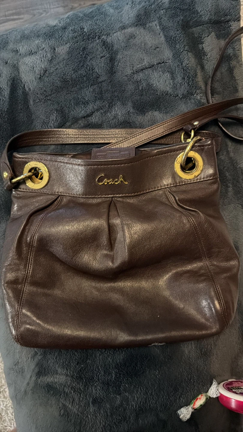 ⚽ Brown Leather Coach Crossbody Bag