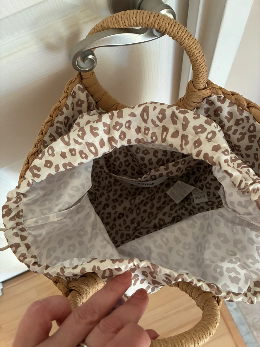 Justfab-soft paper Straw Tote Bag with Leopard Print Lining - photo 4