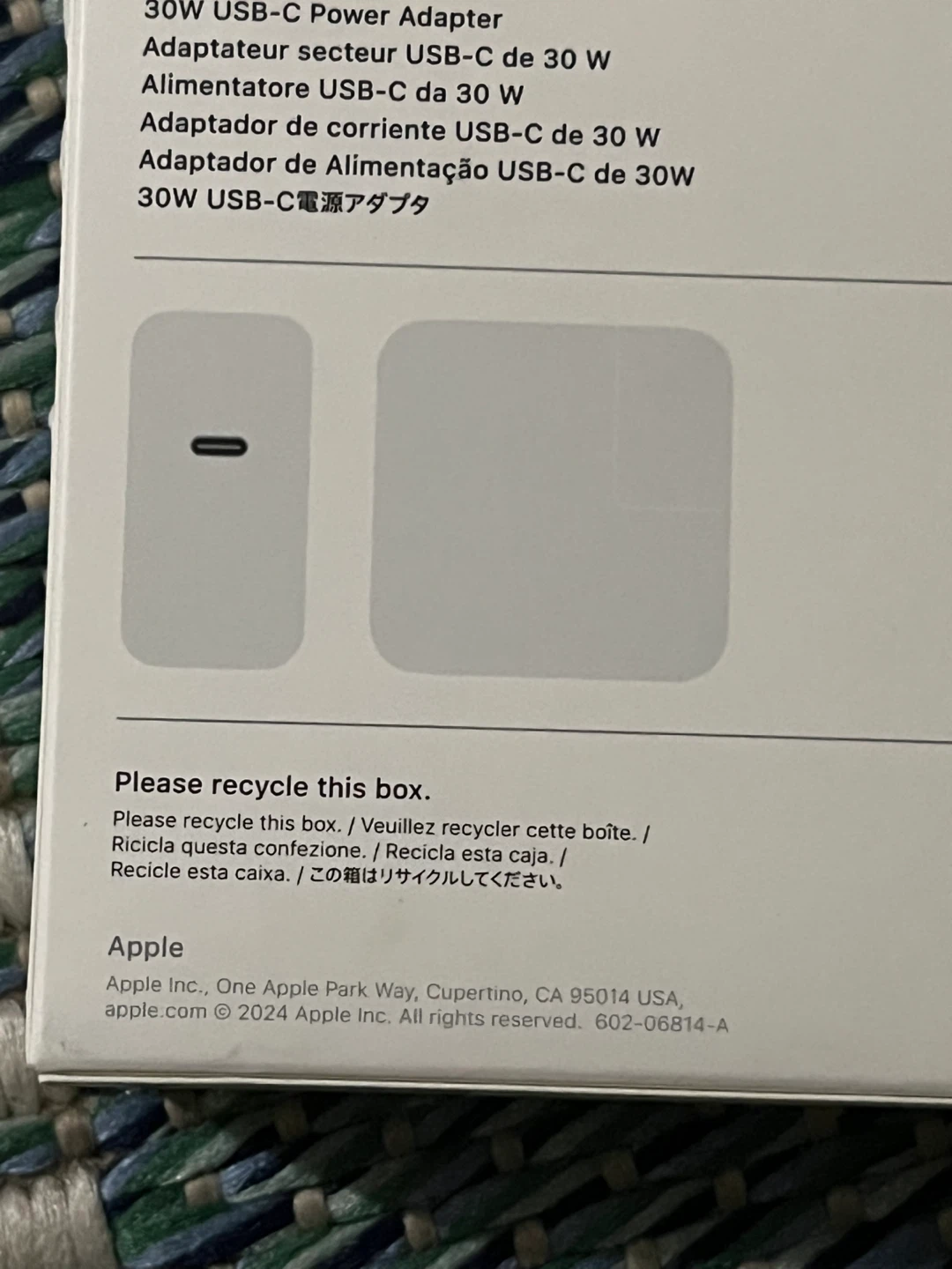 Apple 30W USB-C Power Adapter - photo 2