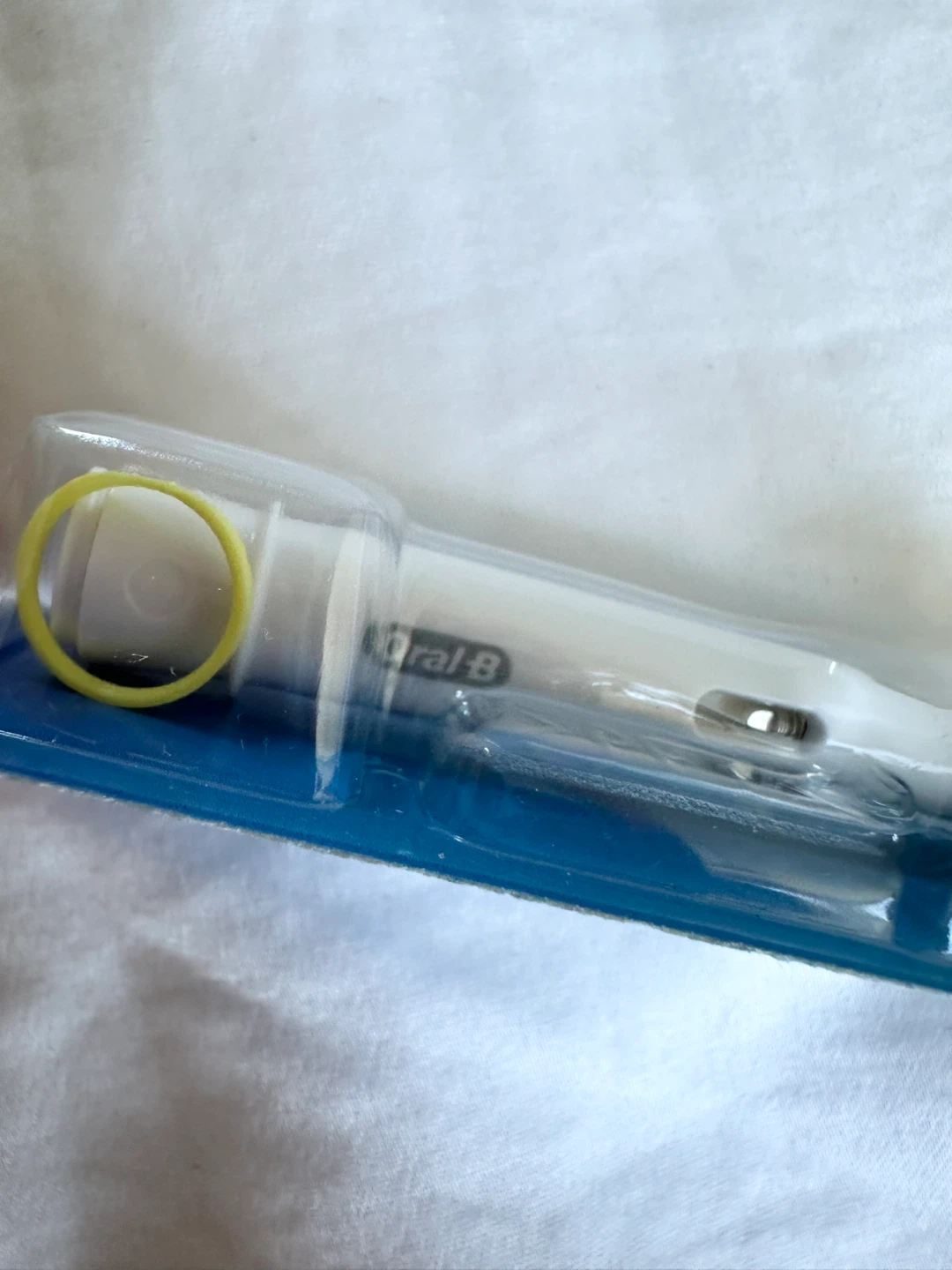 🆕 Oral-B Electric Toothbrush Replacement Heads - 3 Pack - photo 3