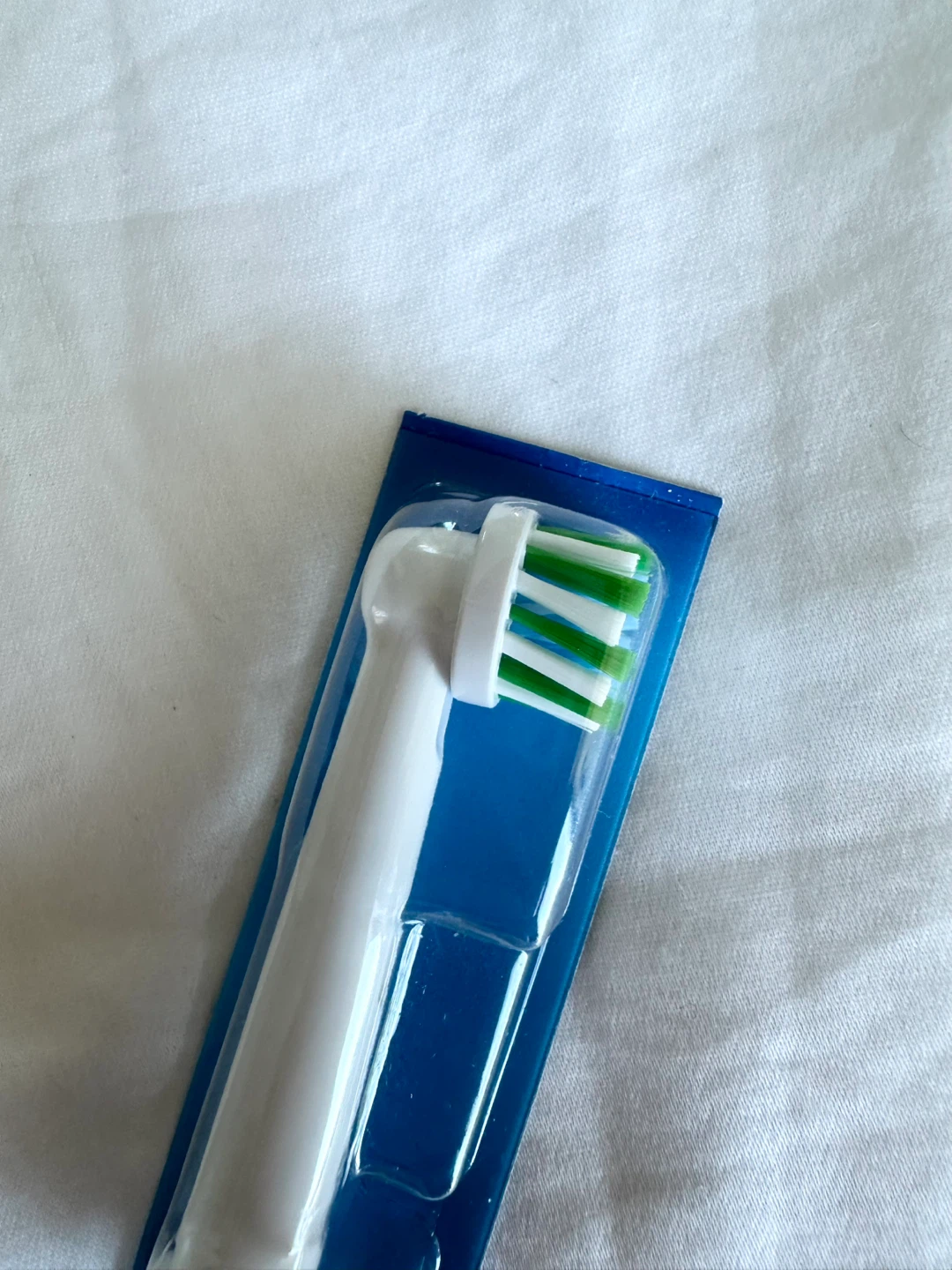🆕 Oral-B Electric Toothbrush Replacement Heads - 3 Pack - photo 2