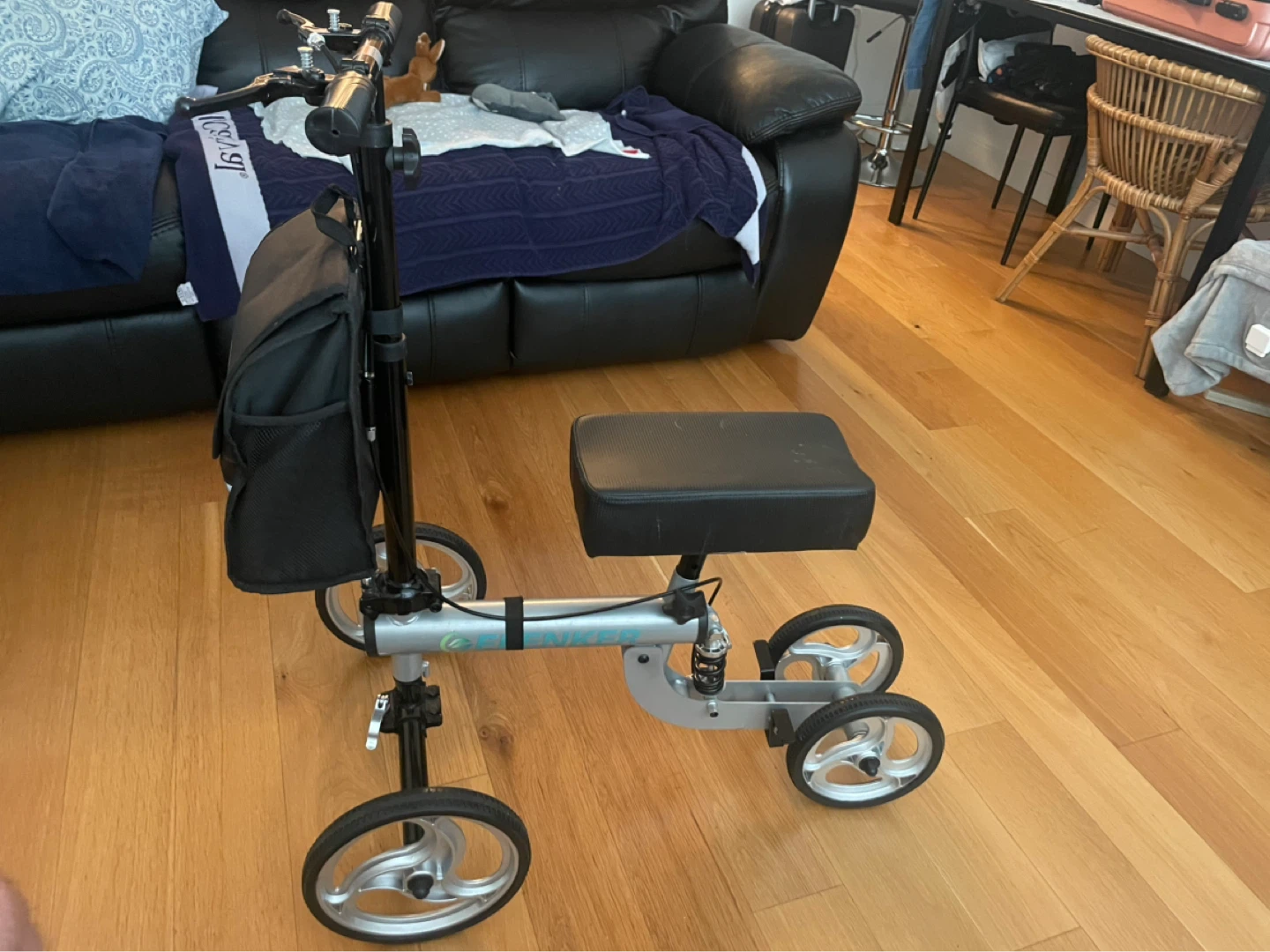 ELENKER Knee Scooter deluxe with shock absorbers Walker - photo 4
