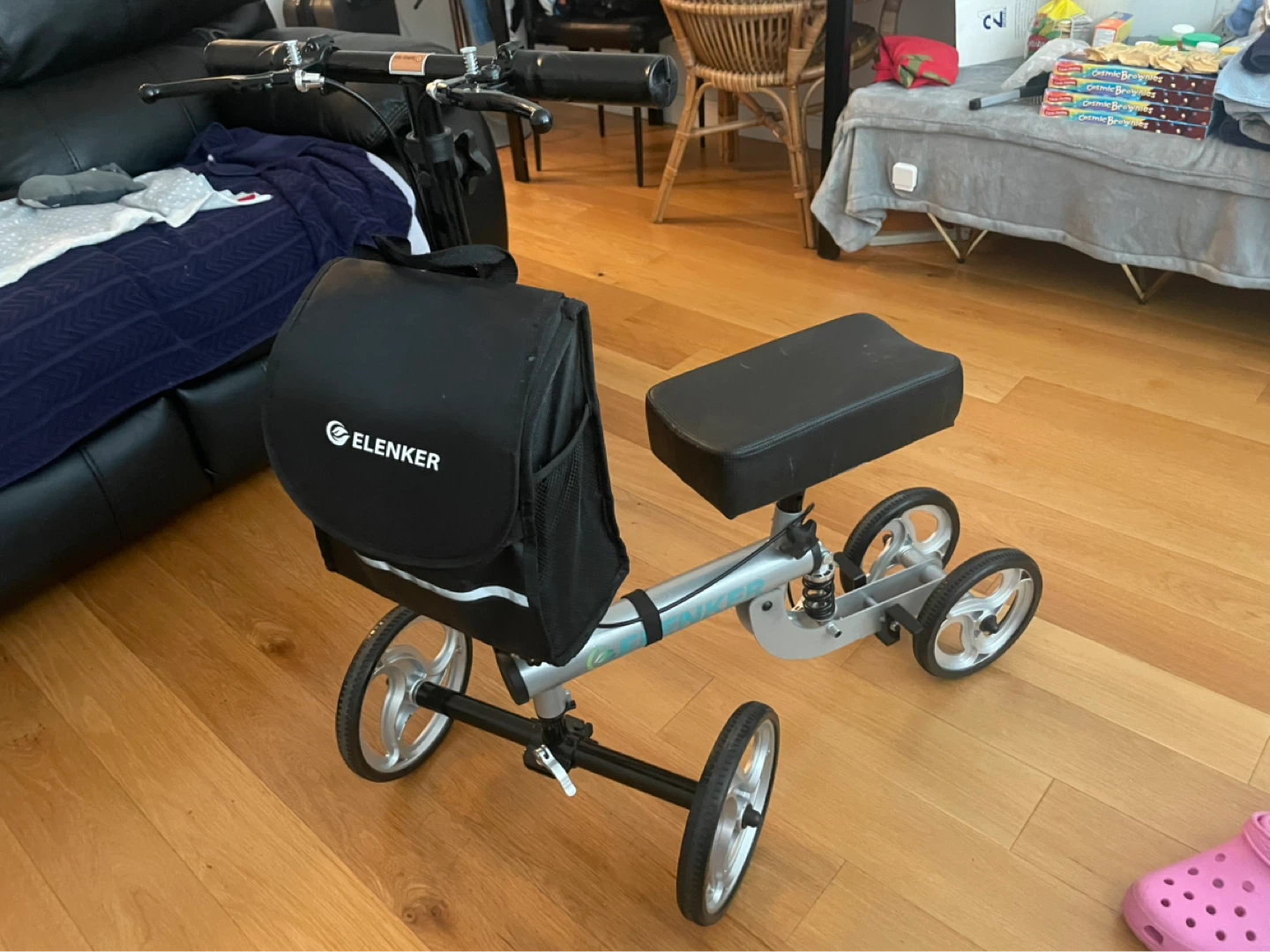 ELENKER Knee Scooter deluxe with shock absorbers Walker