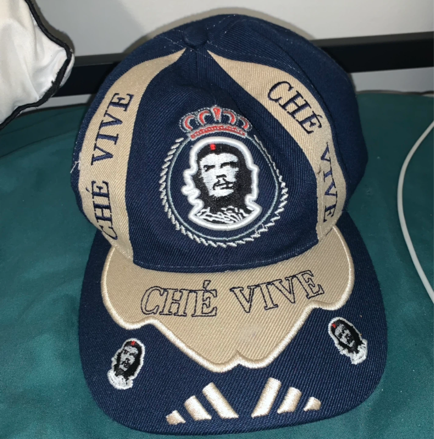 CHE VIVE  che guevara socialist communist Graphic Baseball Cap