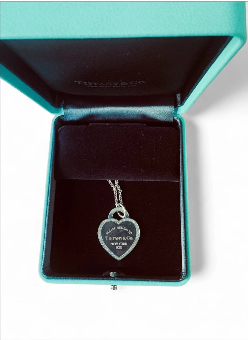 💯 Authentic Tiffany and Co. T Blue Jewelry Case - photo 2