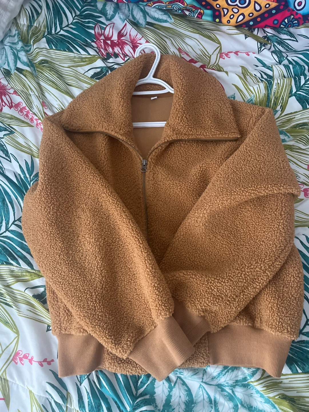 Uniclo Brown Sherpa Jacket  size mejume