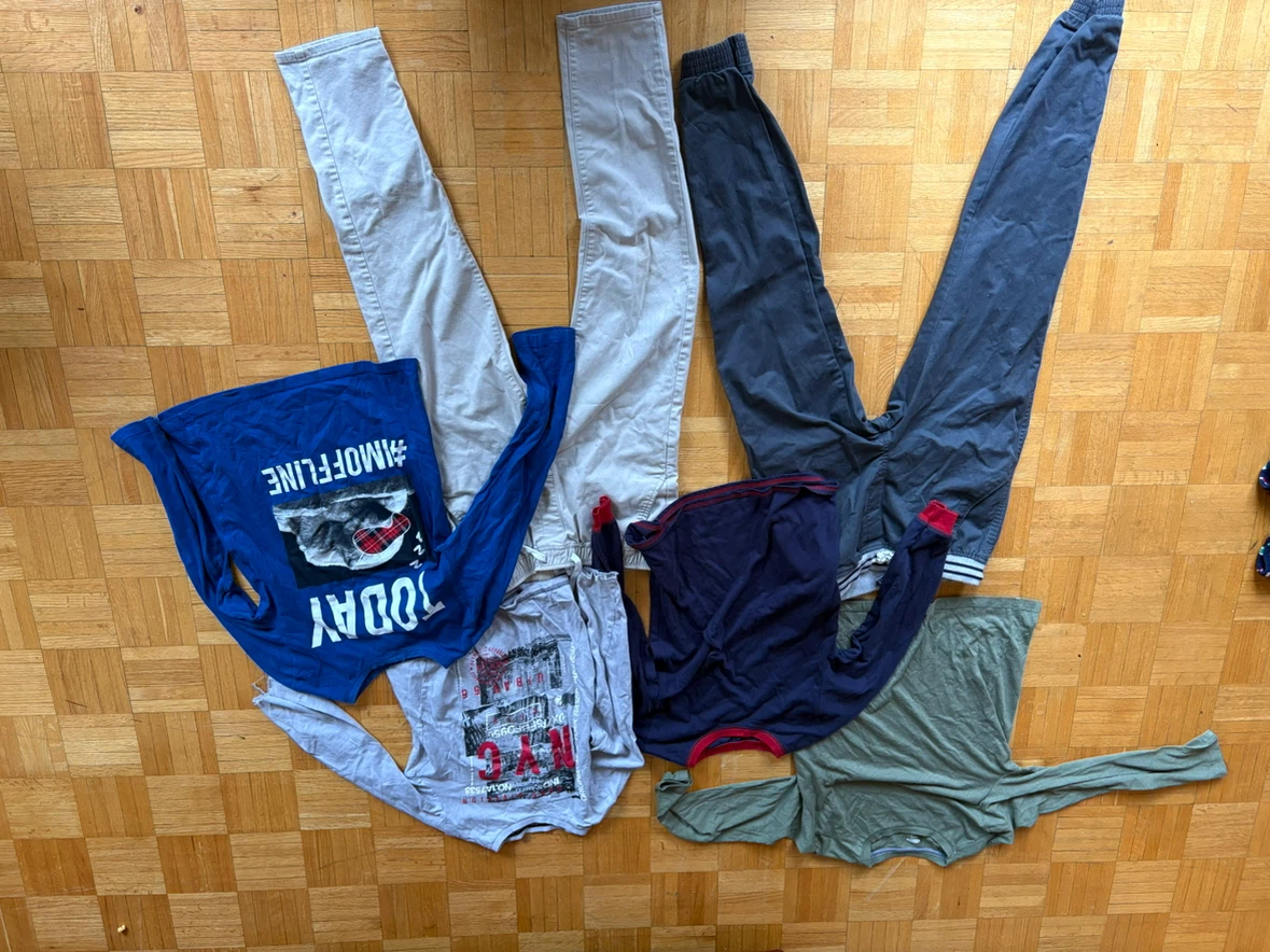 Kids clothes size 10/12