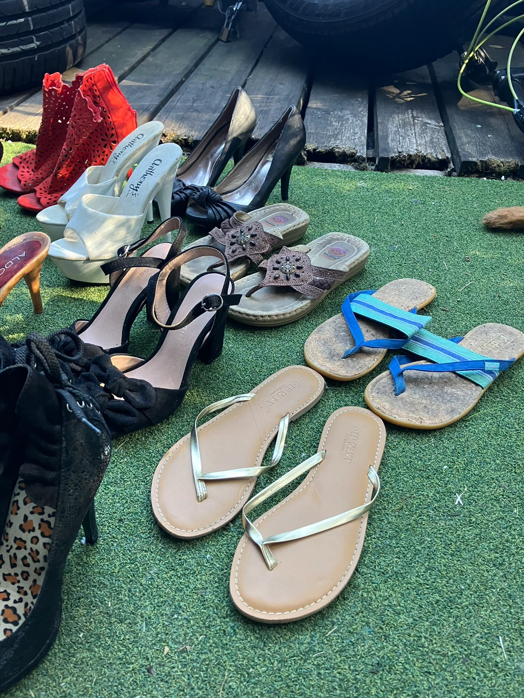 Assorted Women's Heels and Sandals - photo 4