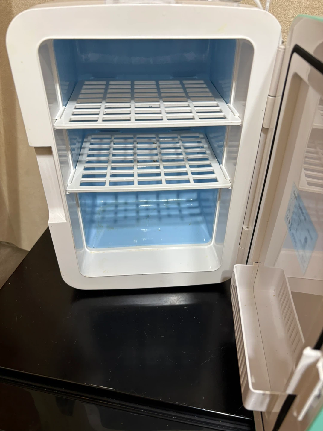 Cooluli Mini Fridge - photo 2