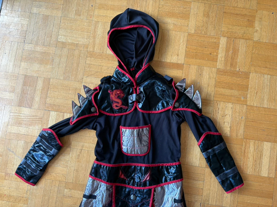 Child's ninja costume size 7/8 - photo 2