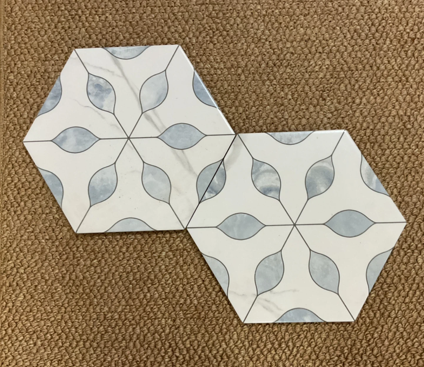 11 Tiles Backsplash Wall Floor: MOLOVO Hexagon Matte Porcelain - photo 4