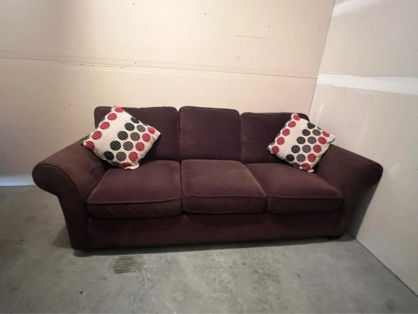 FREE DELIVERY 🚚 Urban Barn Brown Sofa Couch - photo 2