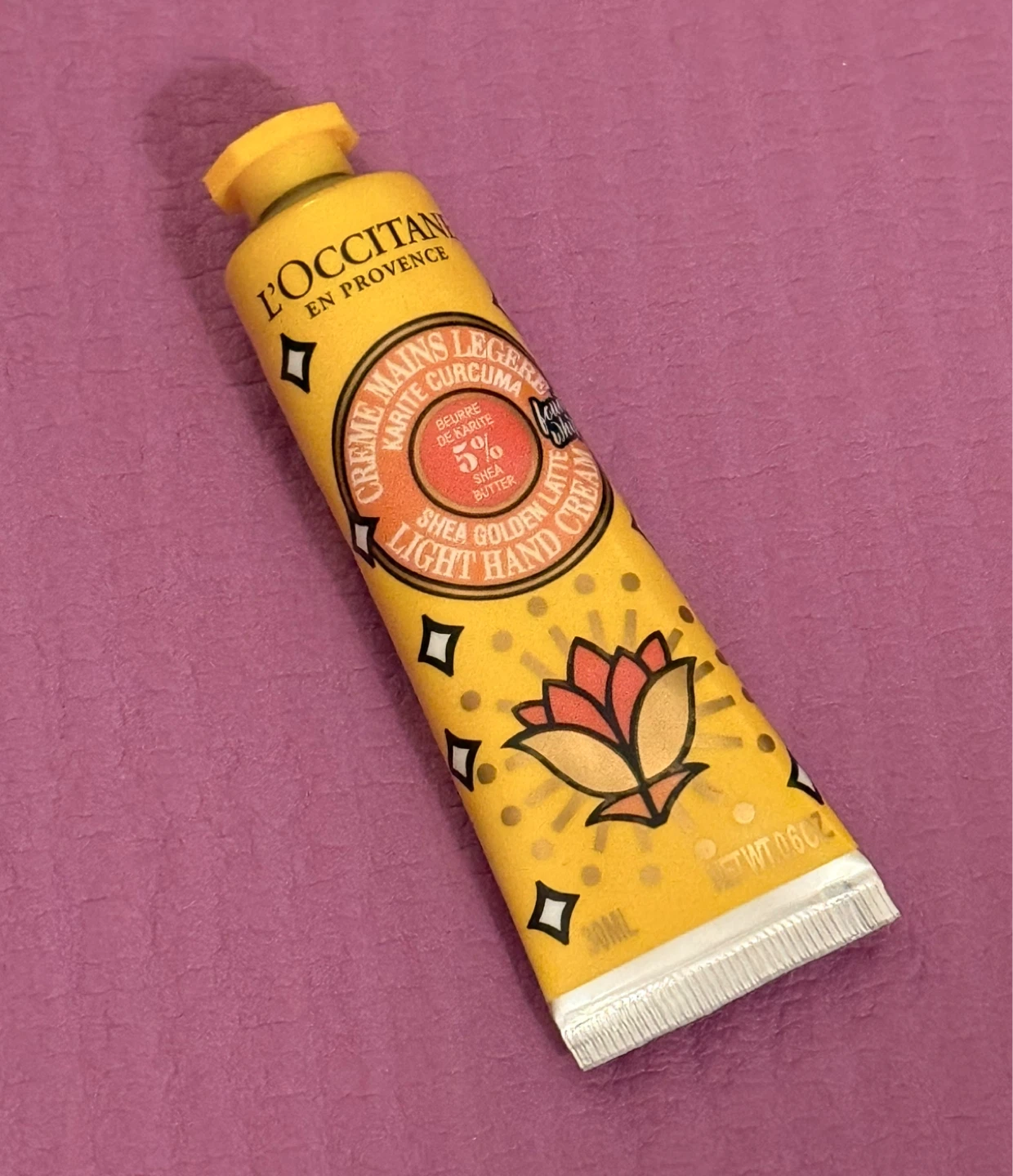 NEW⚽️L'Occitane Shea Golden Latte Light Hand Cream 30ml