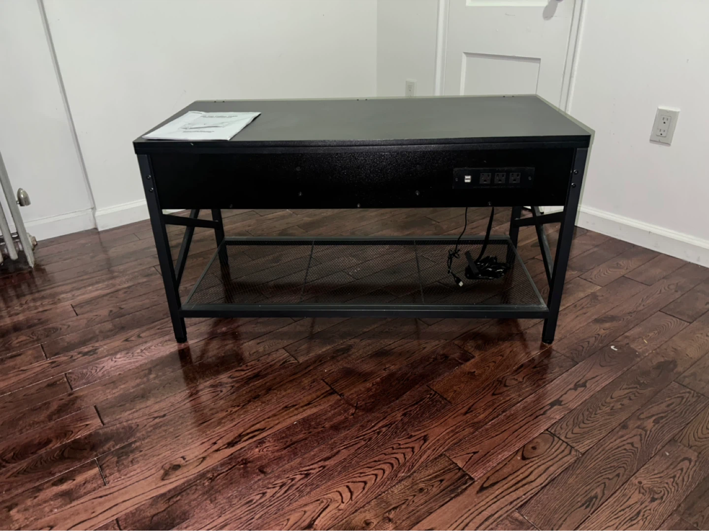 Black Lift Top Coffee Table with USB Ports ⚽️