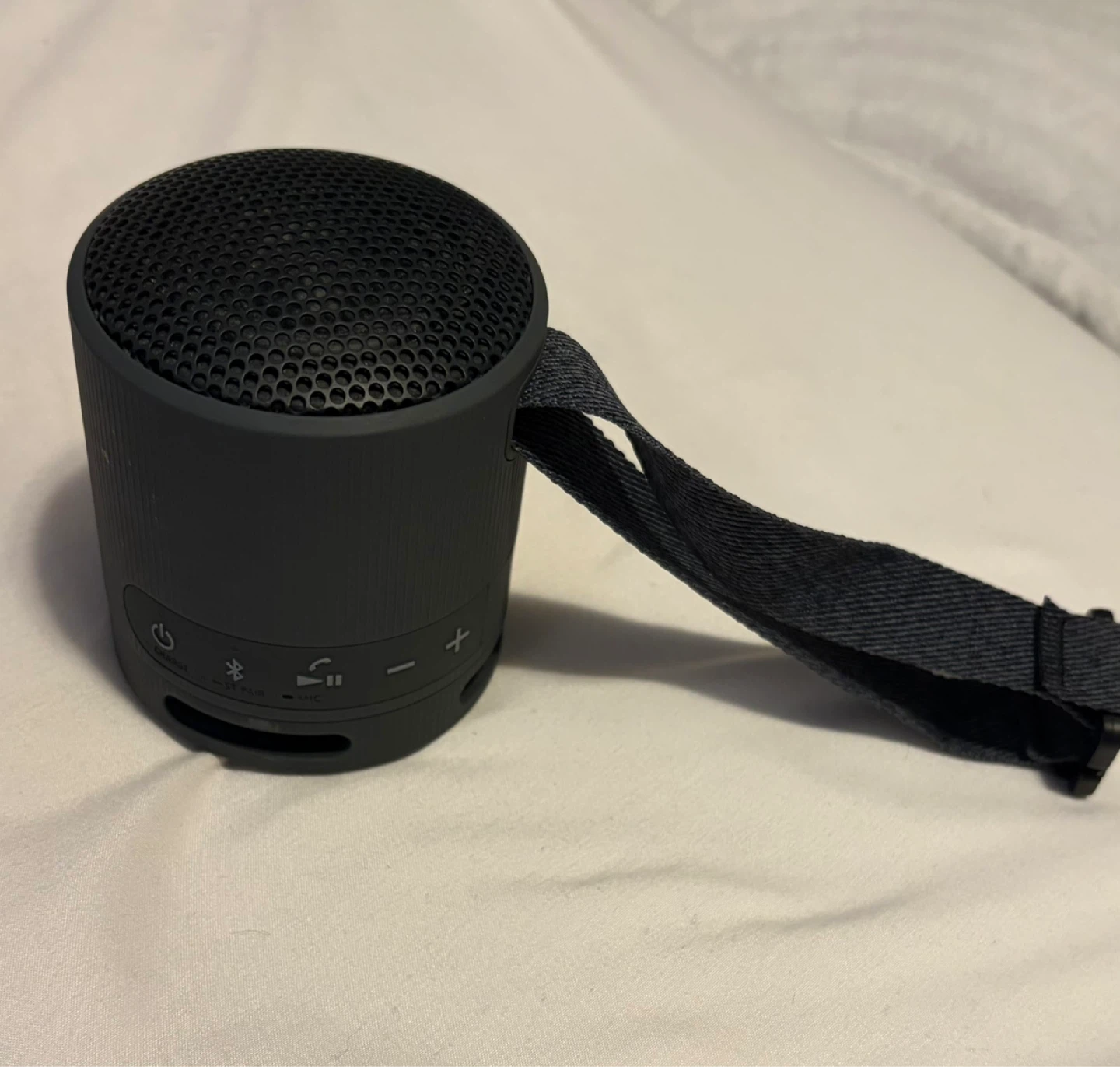 Sony SRS-XB100 bluetooth speaker