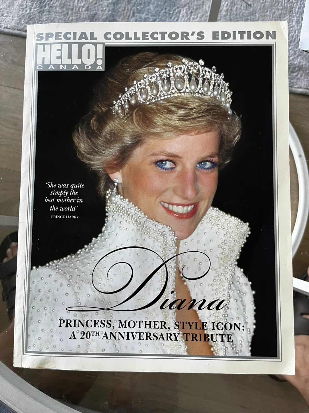 Hello Canada! Special Collector's Edition - Diana Tribute
