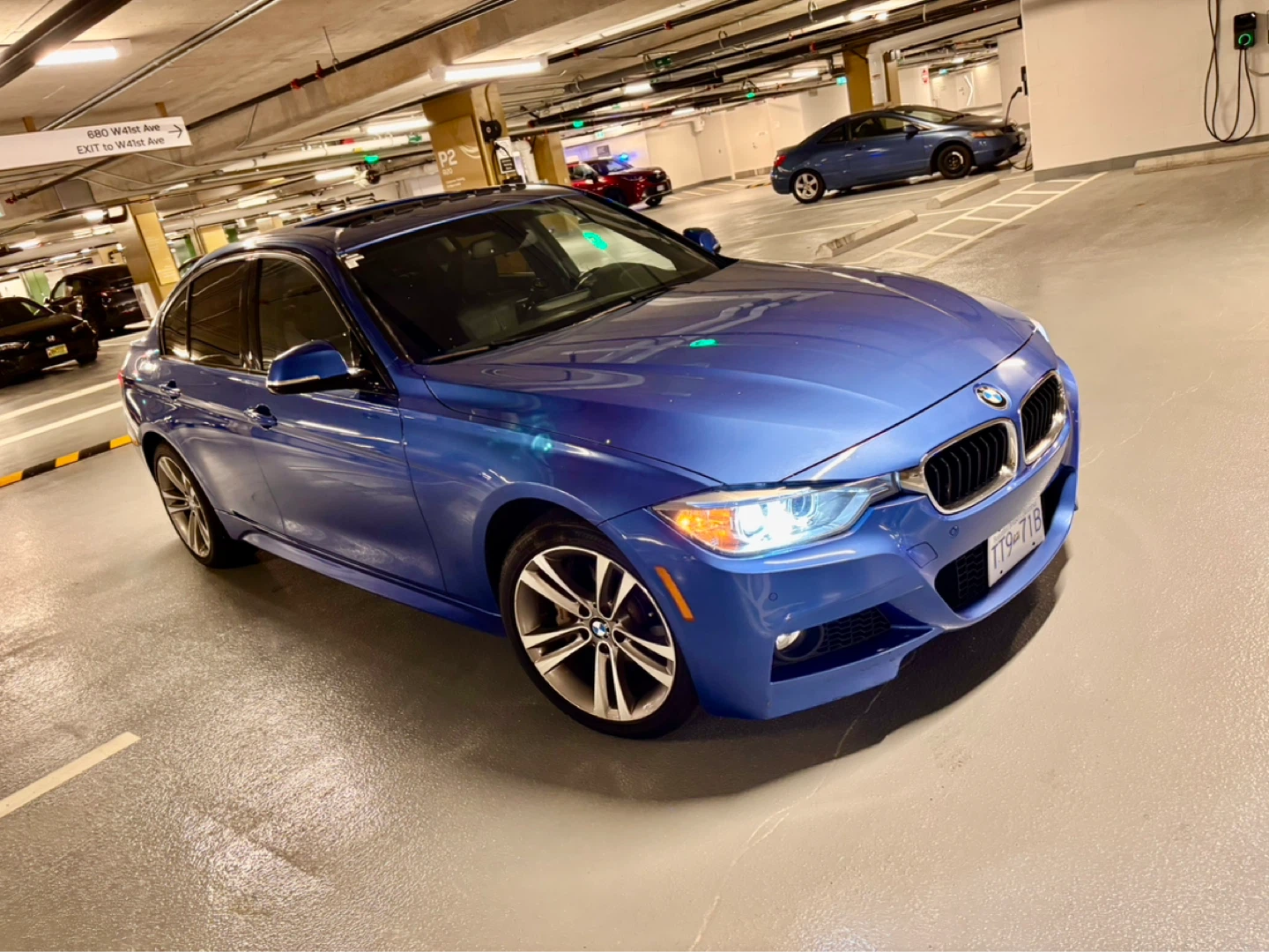2015 BMW 328i xDrive — Estoril Blue - photo 2