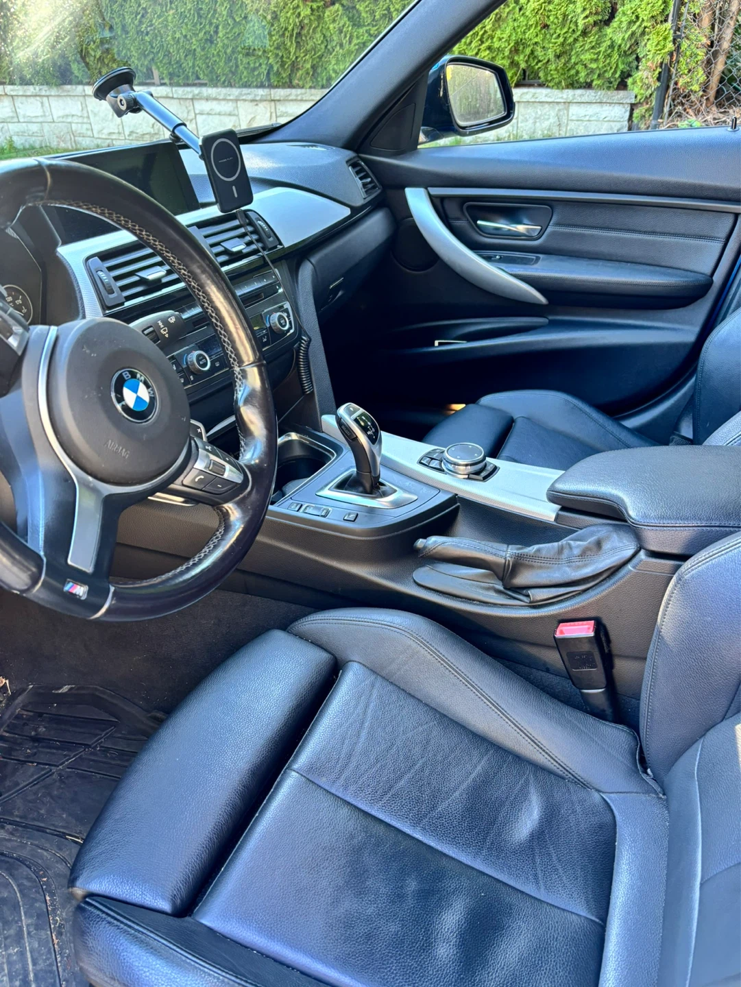 2015 BMW 328i xDrive — Estoril Blue - photo 3