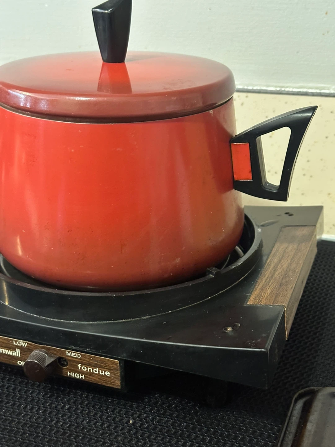 1970s Cornwall fondue pot - photo 2