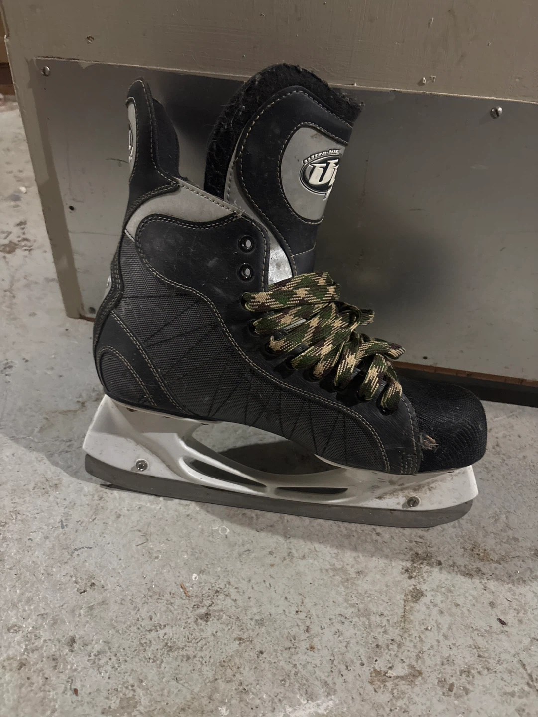 Easton Hockey Skates