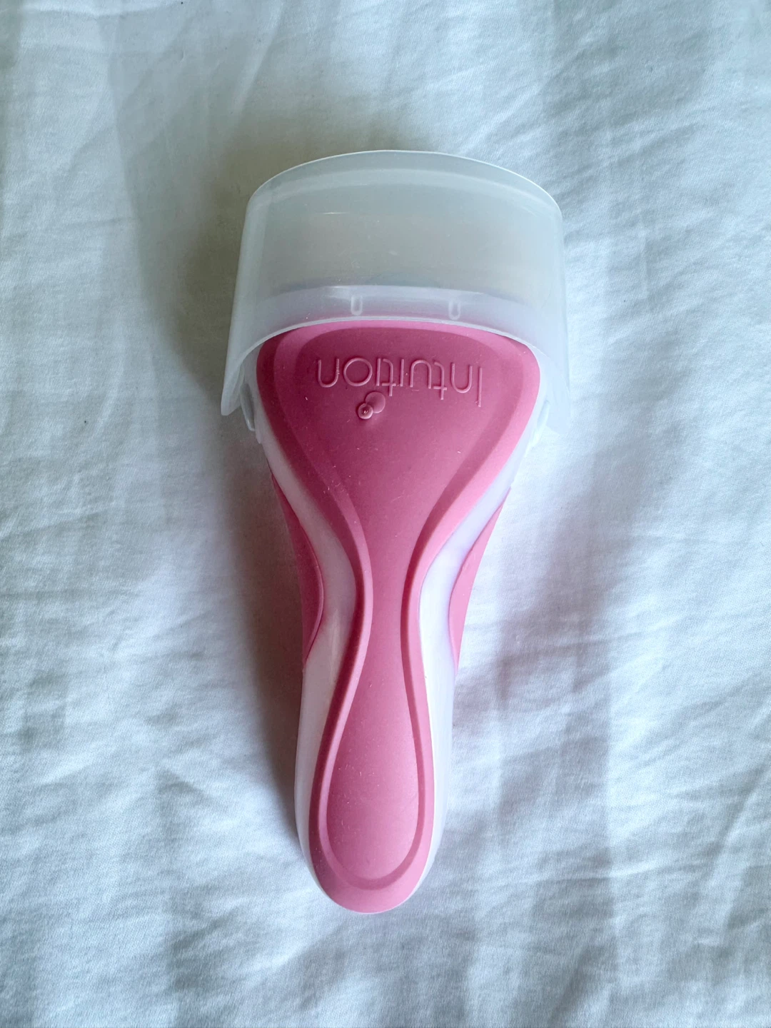 ⚽️ 🆕 Schick Intuition Razor with Moisturizing Bar