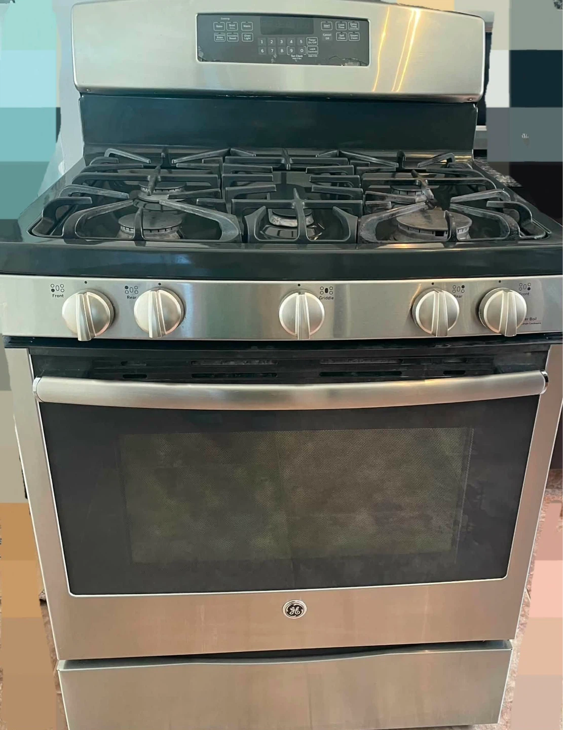 GE Gas Range with Oven