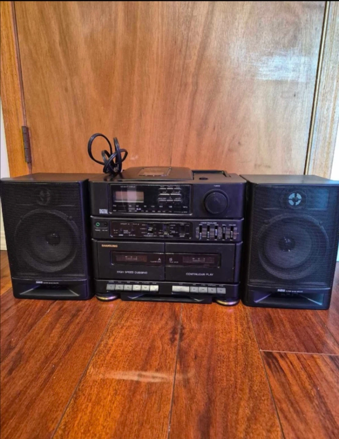 Samsung Old School Boom Box