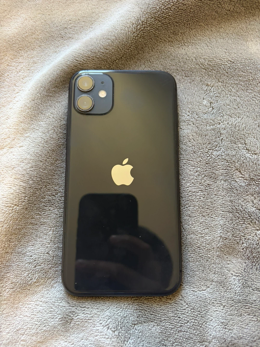 iPhone 11 64GB - Unlocked - 89% Battery Health (Good Condition) - photo 2