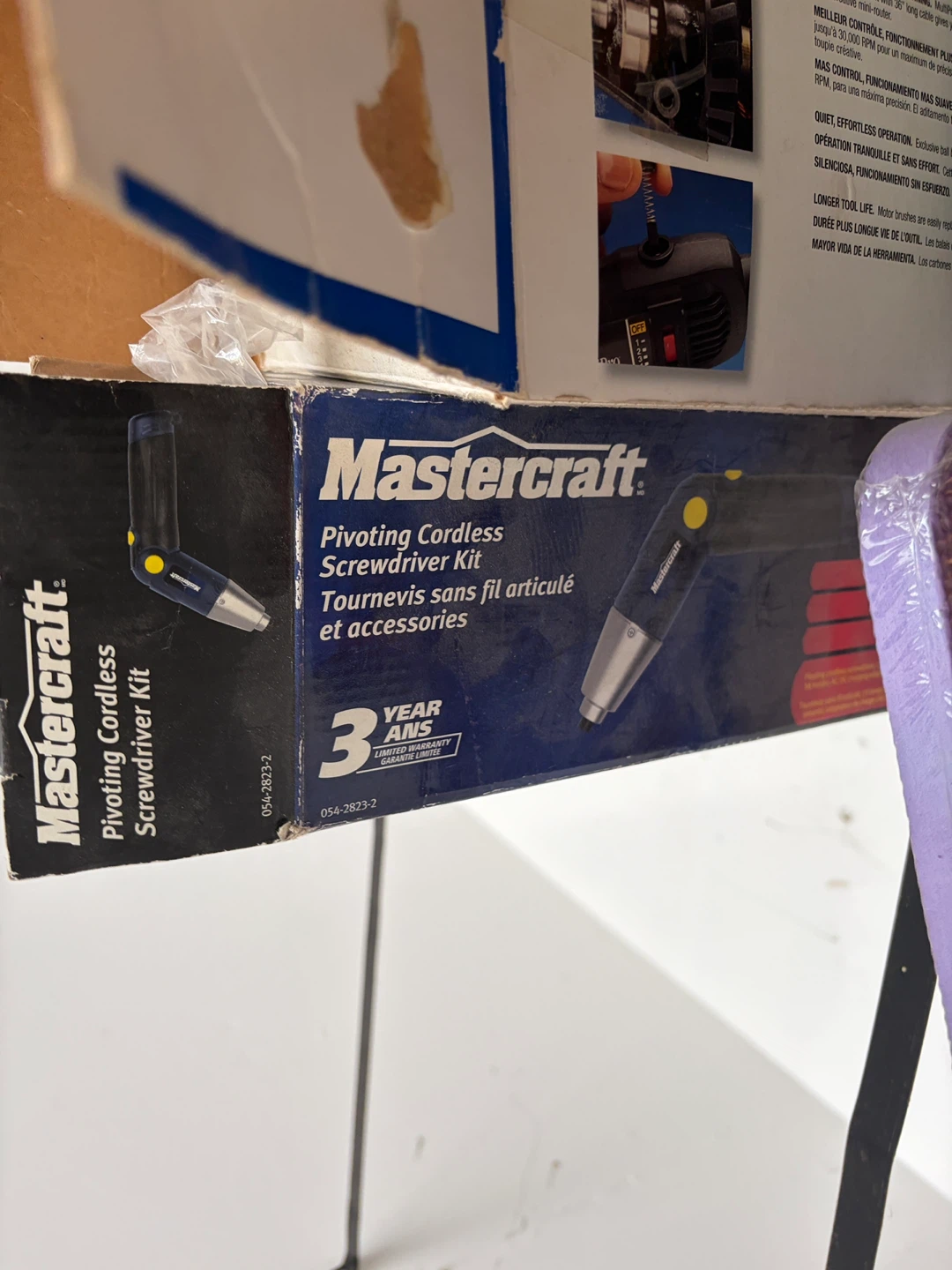 Mastercraft Pivoting Cordless Screwdriver Kit ⚽️