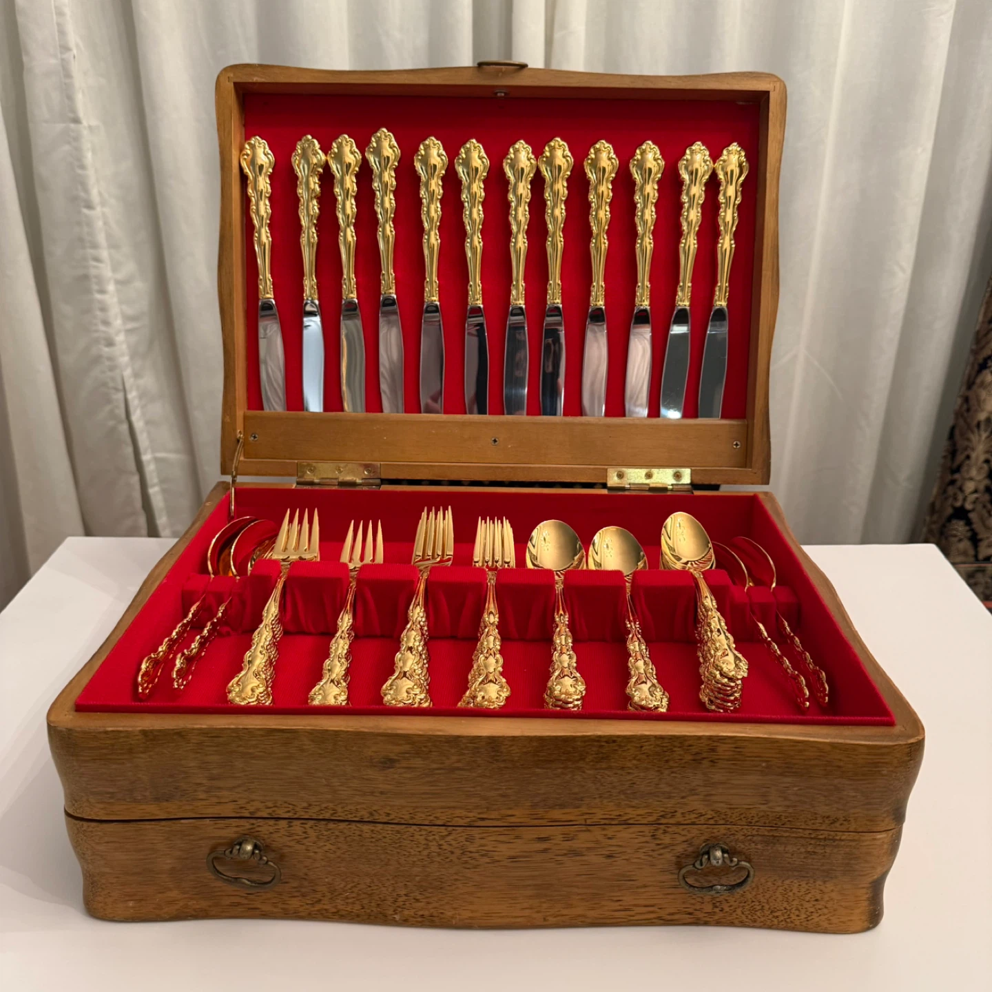Gold plated flatware set for 12 people