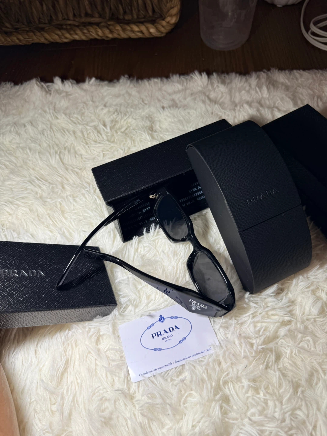 Black PRADA sunglasses - photo 5