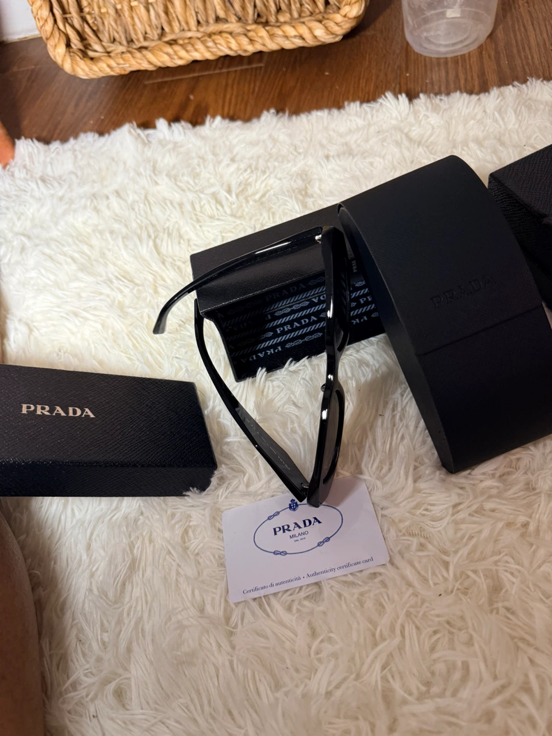 Black PRADA sunglasses - photo 4