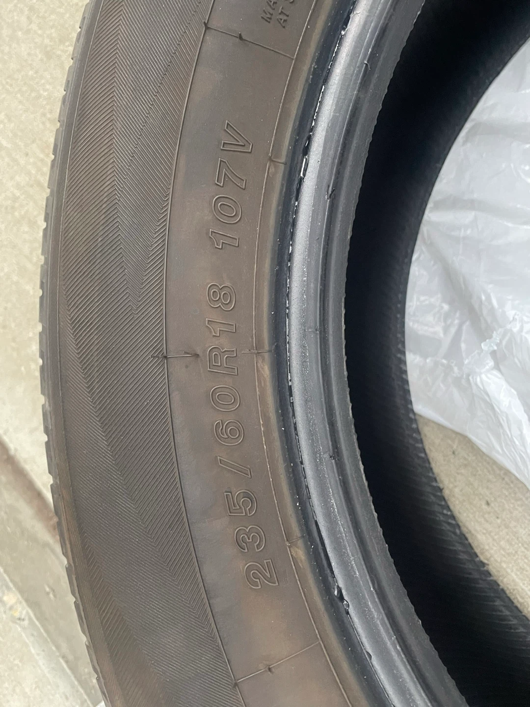 Yokohama Geolandar Tire set 235/60R18 107V - photo 3
