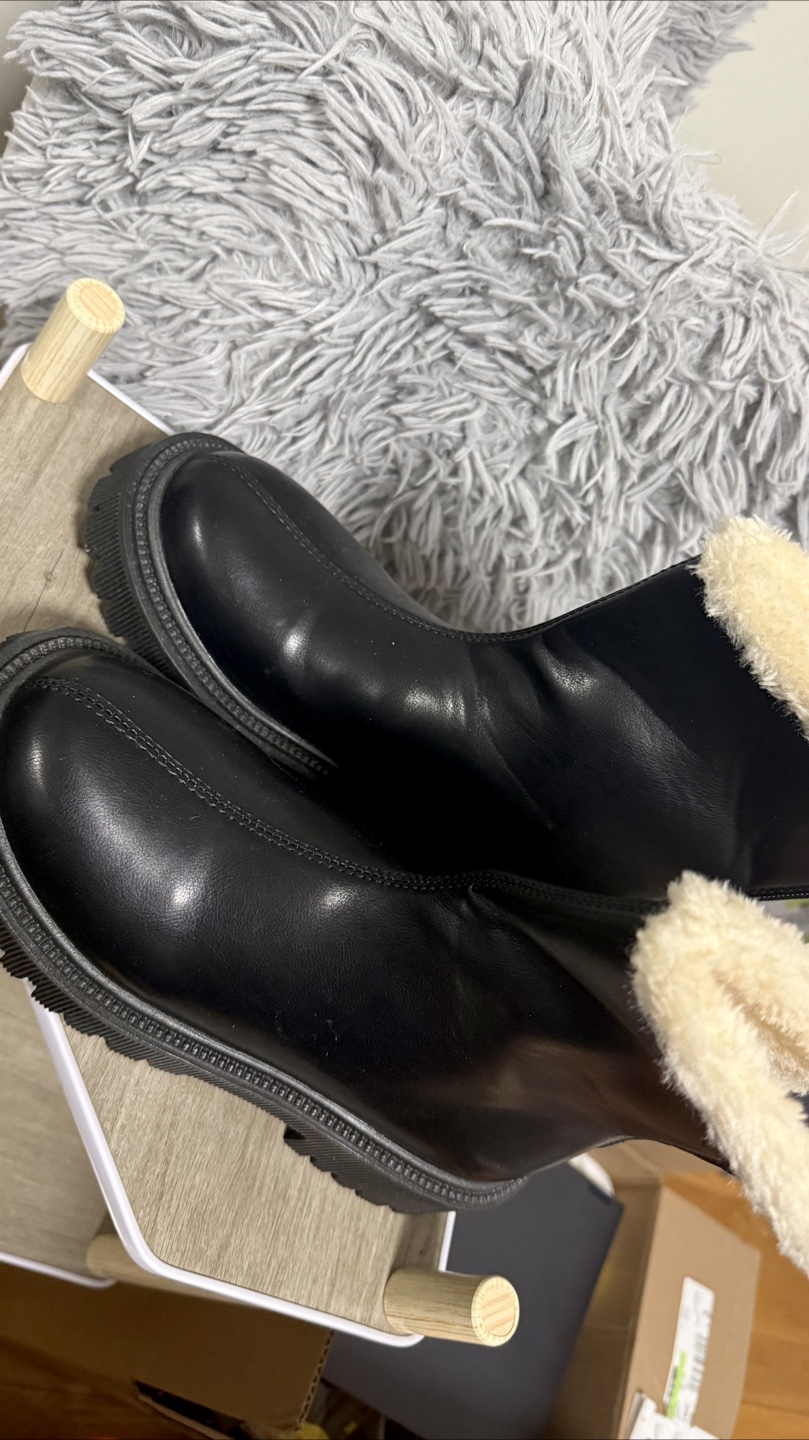 Black Faux Fur Lined Winter Boots - photo 2