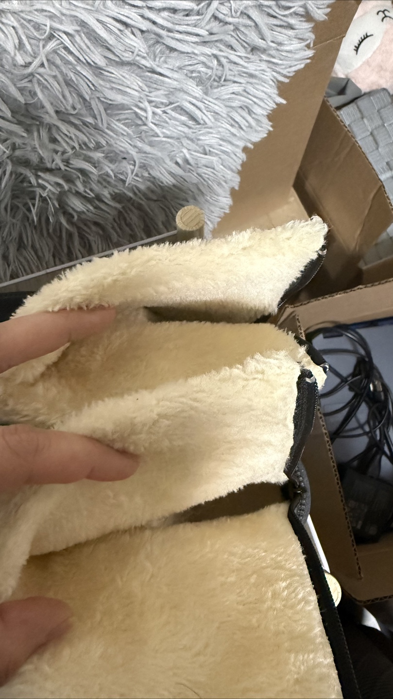 Black Faux Fur Lined Winter Boots - photo 4