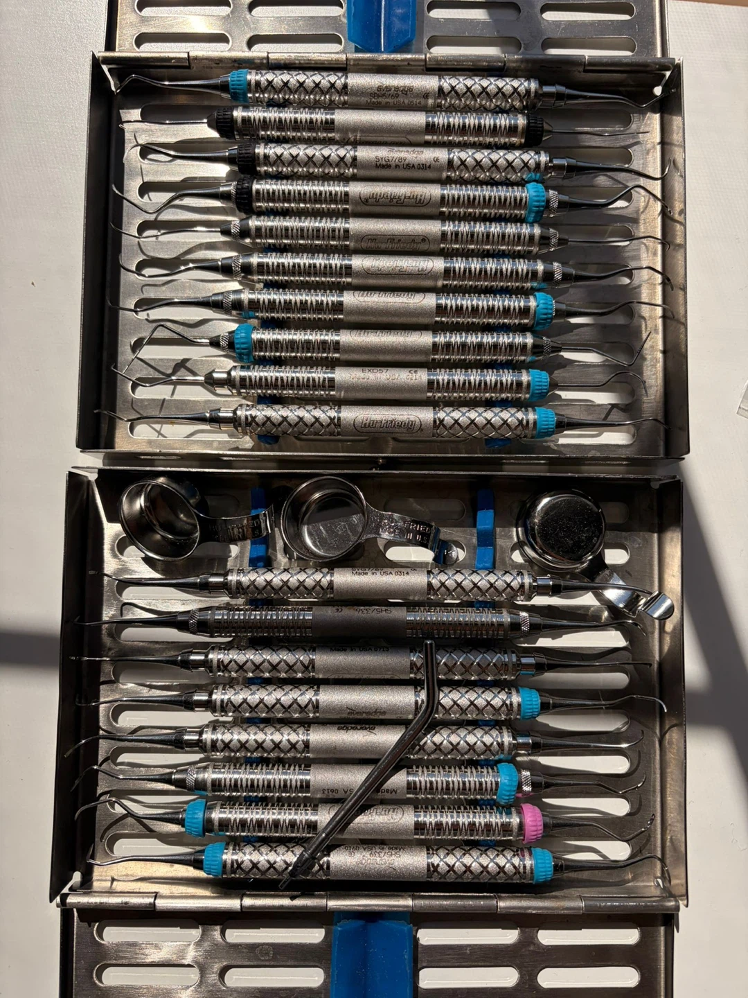 Hygiene kit + 3 new cavi tips, 2 hand pieces