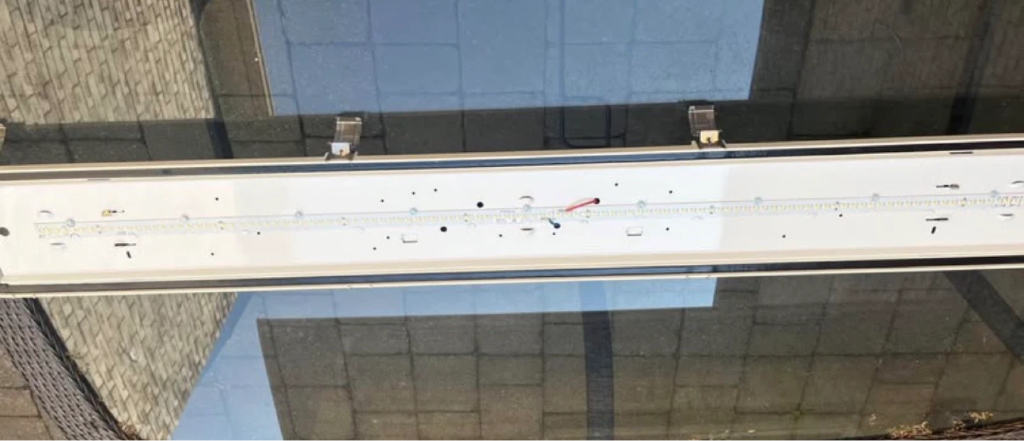 GE LED Fixture 120-277 VAC - photo 3